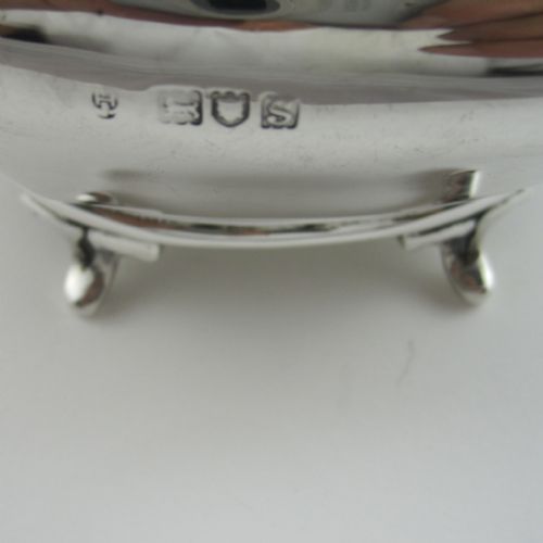 LARGE FLUTED BOMBE SHAPED GOOD QUALITY SILVER TEA CADDY - ADDITIONAL PHOTO 2