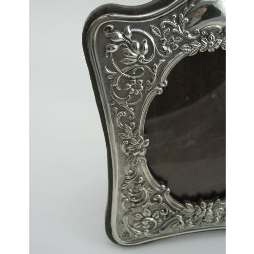 EDWARDIAN SILVER PHOTO FRAME WITH OAK BACK - ADDITIONAL PHOTO 2