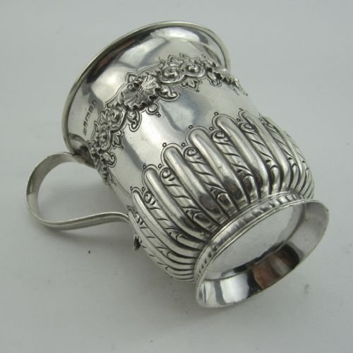UNUSUAL VICTORIAN SILVER CHILDS OR CHRISTENING MUG - ADDITIONAL PHOTO 4