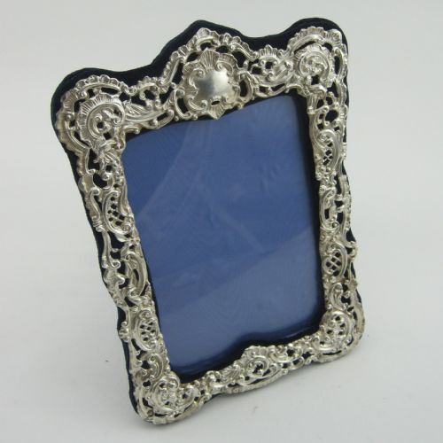 pretty late victorian rectangular silver photo frame - CATEGORY: ANTIQUE SILVER - DATED 1900