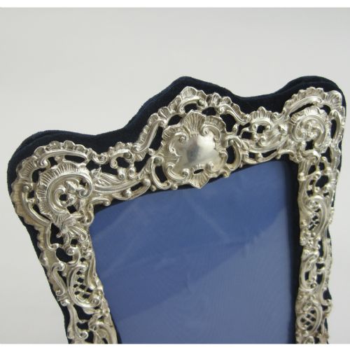 PRETTY LATE VICTORIAN RECTANGULAR SILVER PHOTO FRAME - ADDITIONAL PHOTO 3