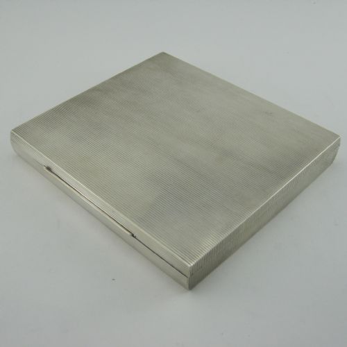 STERLING SILVER CEDAR LINED TRINKET OR CIGARETTE BOX
