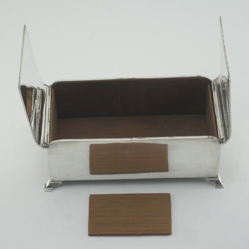 UNUSUAL STERLING SILVER RECTANGULAR TRINKET OR CIGARETTE BOX - ADDITIONAL PHOTO 6