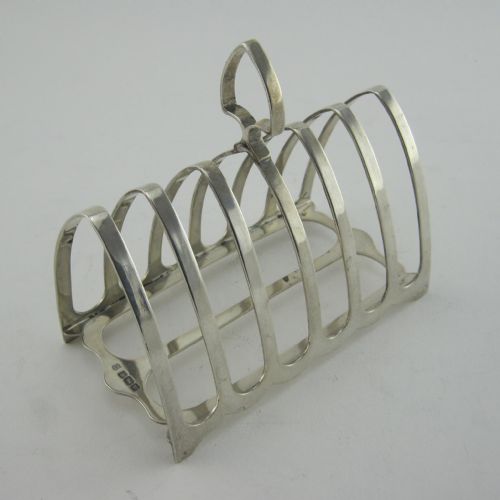 stylish plain rectangular sterling silver toast rack - CATEGORY: ANTIQUE SILVER - DATED 1910
