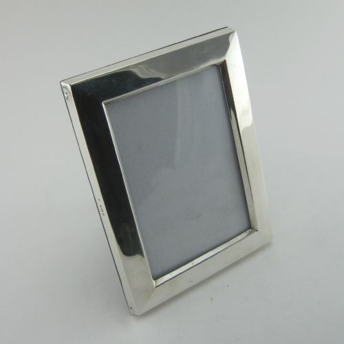 stylish sterling silver rectangular photo frame with plain border - CATEGORY: ANTIQUE SILVER - DATED 1920