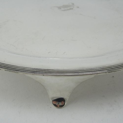 PLAIN STYLISH GLASGOW STERLING SILVER CIRCULAR SALVER - ADDITIONAL PHOTO 2
