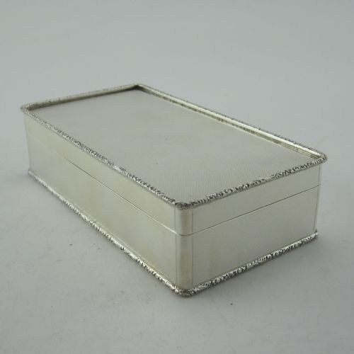 SUPERB QUALITY 495 GRAM STERLING SILVER BOX - ADDITIONAL PHOTO 4