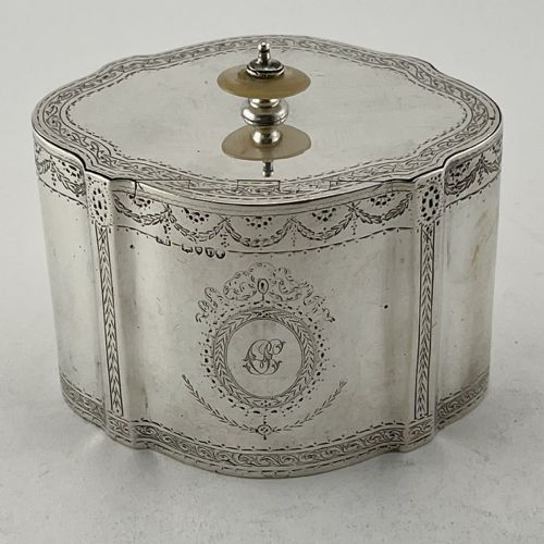 george iii style victorian sterling silver tea caddy - CATEGORY: ANTIQUE SILVER - DATED 1870