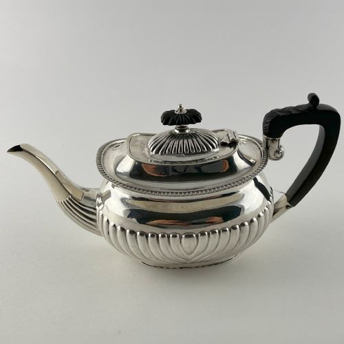 late victorian sterling silver bachelor style tea pot - CATEGORY: ANTIQUE SILVER - DATED 1900