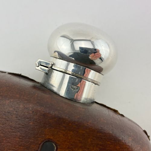 LARGE GOLIATH STYLE SILVER PLATED AND LEATHER HIP FLASK - ADDITIONAL PHOTO 1
