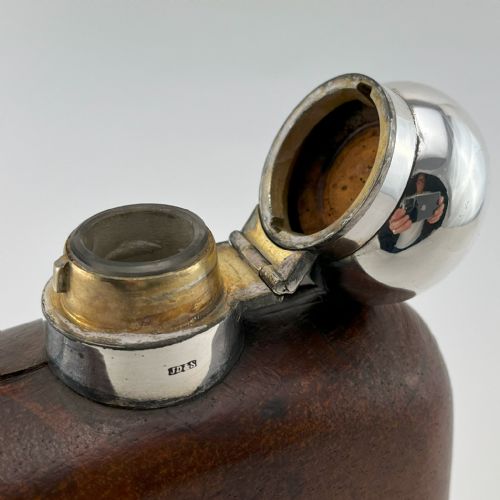 LARGE GOLIATH STYLE SILVER PLATED AND LEATHER HIP FLASK - ADDITIONAL PHOTO 2