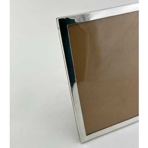 LARGE RECTANGULAR STERLING SILVER PHOTO FRAME WITH PLAIN BORDER - ADDITIONAL PHOTO 2