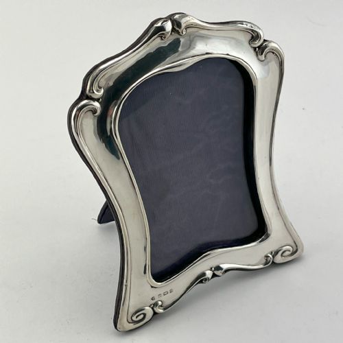 art nouveau style sterling silver photo frame - CATEGORY: ANTIQUE SILVER - DATED 1900