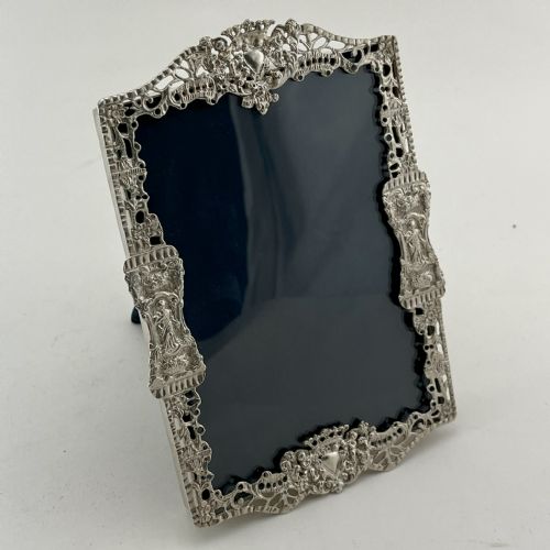 superb quality unusual cast sterling silver photo frame - CATEGORY: ANTIQUE SILVER - DATED 1890