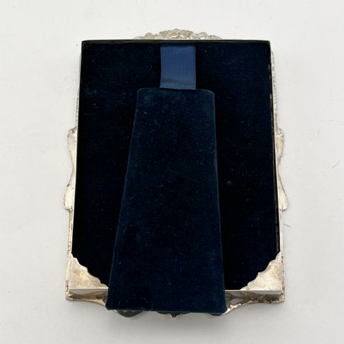 SUPERB QUALITY UNUSUAL CAST STERLING SILVER PHOTO FRAME - ADDITIONAL PHOTO 6