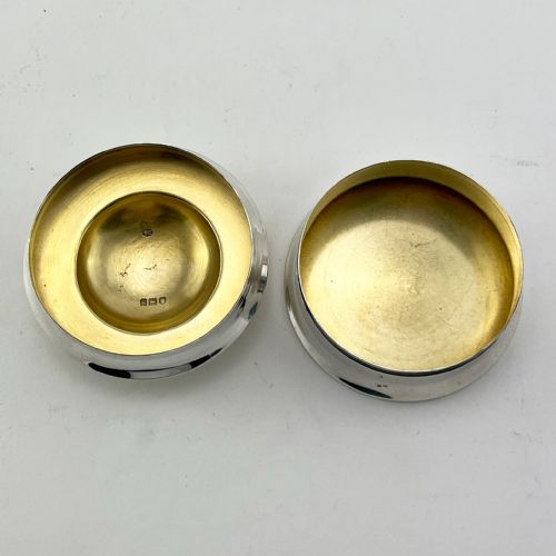SMART ANTIQUE STERLING SILVER CIRCULAR JEWELLERY BOX - ADDITIONAL PHOTO 2