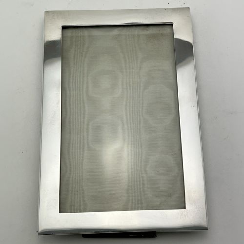 CHARLES RICHARD COMYNS STERLING SILVER PHOTO FRAME - ADDITIONAL PHOTO 1