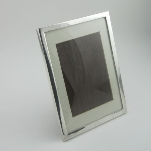 good quality tuck chang sterling silver photo frame - CATEGORY: ANTIQUE SILVER - DATED 1910