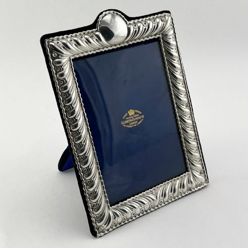 william comyns sterling silver rectangular photo frame - CATEGORY: ANTIQUE SILVER - DATED 1900