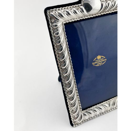 WILLIAM COMYNS STERLING SILVER RECTANGULAR PHOTO FRAME - ADDITIONAL PHOTO 1