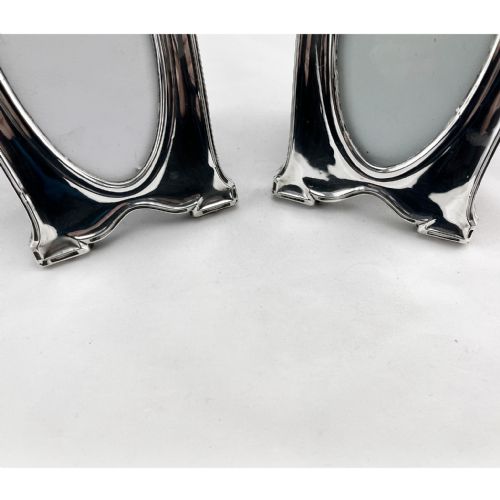 PAIR OF ANTIQUE OVAL STERLING SILVER PHOTO FRAMES - ADDITIONAL PHOTO 3