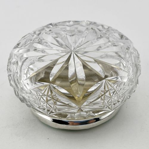 CIRCULAR ART DECO STYLE GREEN GUILLOCHE ENAMEL DRESSING TABLE JAR - ADDITIONAL PHOTO 3