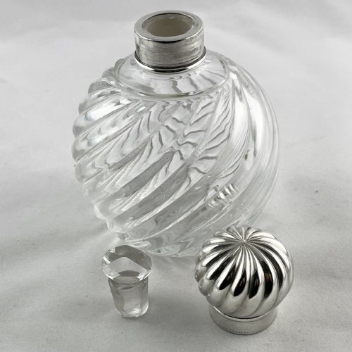 ANTIQUE SAMPSON MORDAN STERLING SILVER TOPPED PERFUME BOTTLE - ADDITIONAL PHOTO 3