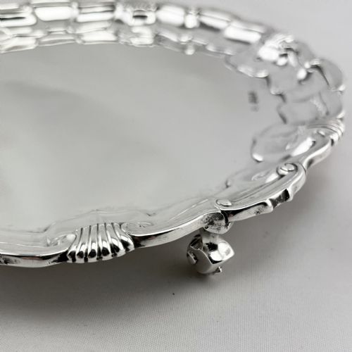 VICTORIAN STERLING SILVER GEORGE III STYLE SHAPED ROUND SALVER - ADDITIONAL PHOTO 4