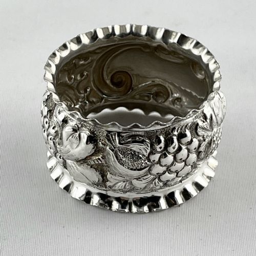 PRETTY STERLING SILVER BOXED SINGLE NAPKIN RING - ADDITIONAL PHOTO 2