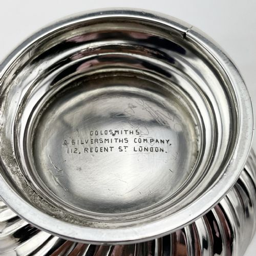 VICTORIAN STERLING SILVER CHRISTENING MUG WITH VERY GOOD GAUGE OF SILVER - ADDITIONAL PHOTO 5