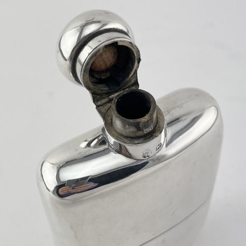 GOOD QUALITY VICTORIAN STERLING SILVER HIP FLASK - ADDITIONAL PHOTO 2