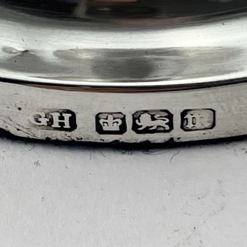 ELEGANT PAIR OF EDWARDIAN GEORGIAN STYLE STERLING SILVER CANDLESTICKS - ADDITIONAL PHOTO 5