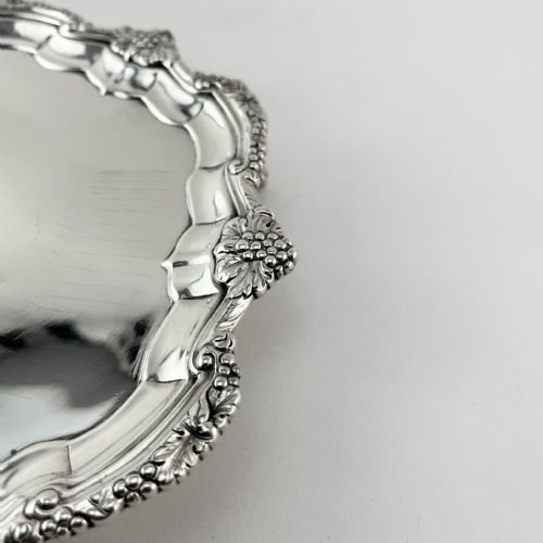 VERY FINE QUALITY WILLIAM BATEMAN GEORGIAN STERLING SILVER SALVER - ADDITIONAL PHOTO 1