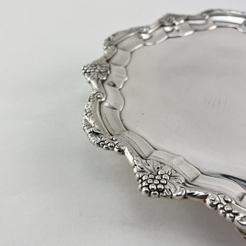 VERY FINE QUALITY WILLIAM BATEMAN GEORGIAN STERLING SILVER SALVER - ADDITIONAL PHOTO 2