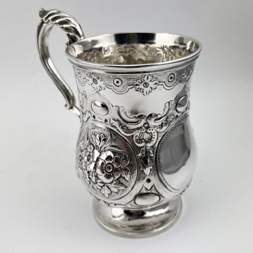 VICTORIAN STERLING SILVER BALUSTER SHAPED CHRISTENING MUG - ADDITIONAL PHOTO 4