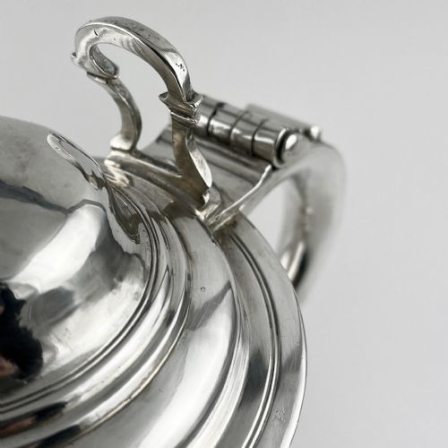 LARGE GEORGE II STERLING SILVER LIDDED TANKARD - ADDITIONAL PHOTO 2