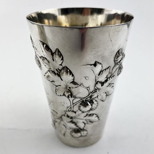 PAIR OF CONTINENTAL 800 GRADE STERLING SILVER BEAKERS - ADDITIONAL PHOTO 2