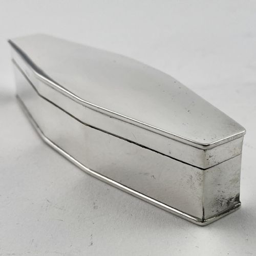 COFFIN SHAPED ANTIQUE STERLING SILVER TRINKET OR JEWELLERY BOX - ADDITIONAL PHOTO 3