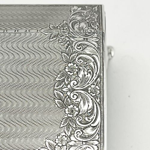 UNUSUAL SHAPED STERLING SILVER JEWELLERY OR TRINKET BOX - ADDITIONAL PHOTO 3