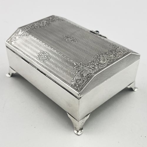 UNUSUAL SHAPED STERLING SILVER JEWELLERY OR TRINKET BOX - ADDITIONAL PHOTO 5