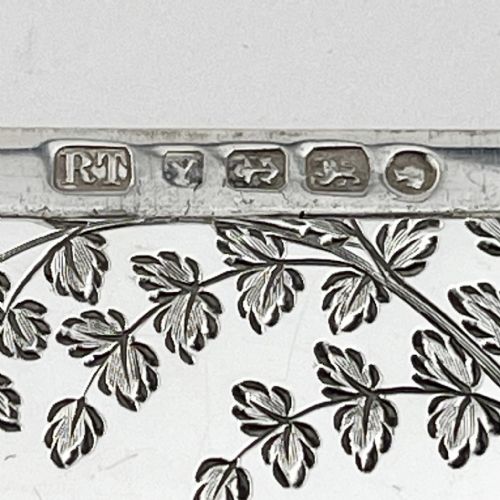 BEAUTIFULLY ENGRAVED VICTORIAN STERLING SILVER CARD CASE - ADDITIONAL PHOTO 4
