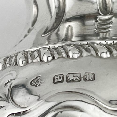 LARGE STERLING SILVER SUGAR CASTER IN AN INVERTED PEAR SHAPE - ADDITIONAL PHOTO 3