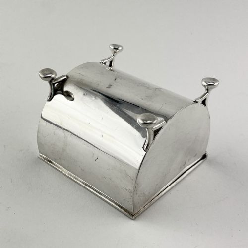 SQUARE STERLING SILVER TRINKET BOX WITH ENGINE TURNED PATTERNED HINGED LID - ADDITIONAL PHOTO 2