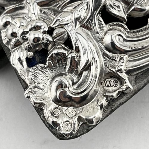 LATE VICTORIAN WILLIAM COMYNS STERLING SILVER PHOTO FRAME - ADDITIONAL PHOTO 4