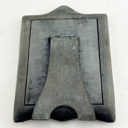 LATE VICTORIAN WILLIAM COMYNS STERLING SILVER PHOTO FRAME - ADDITIONAL PHOTO 5