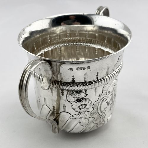 GEORGIAN STYLE EDWARDIAN STERLING SILVER PORRINGER OR CHRISTENING CUP - ADDITIONAL PHOTO 5
