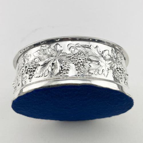 PAIR OF DECORATIVE VICTORIAN SILVER PLATED WINE COASTERS - ADDITIONAL PHOTO 2