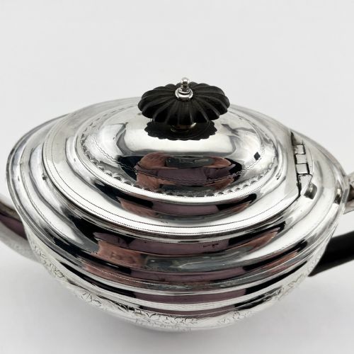 ELEGANT GEORGIAN STERLING SILVER TEAPOT - ADDITIONAL PHOTO 1
