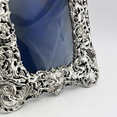 DECORATIVE VICTORIAN STERLING SILVER PHOTO FRAME - ADDITIONAL PHOTO 4