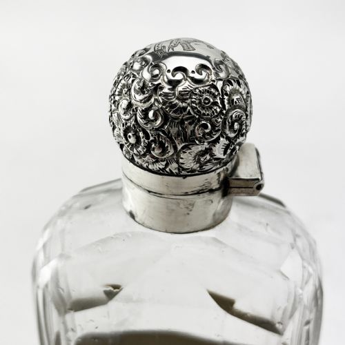 VICTORIAN GLASS AND STERLING SILVER HIP FLASK WITH REMOVABLE GILT CUP - ADDITIONAL PHOTO 2